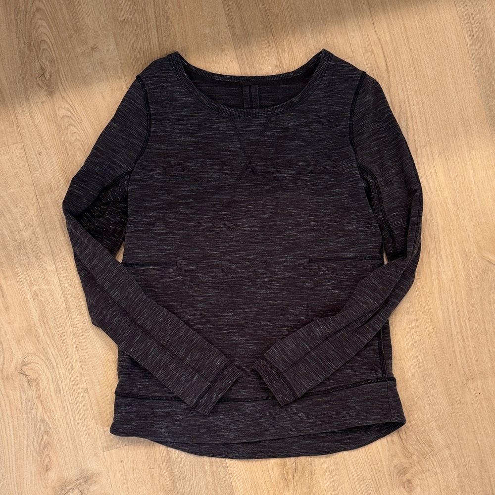 Lululemon Sweatshirt Top